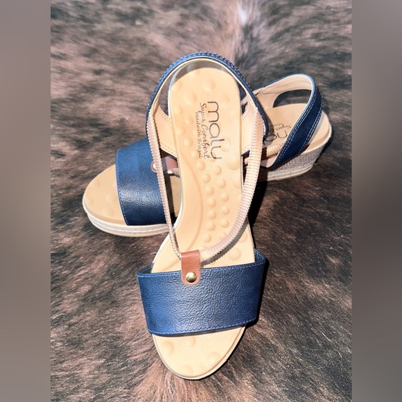 Modu Stylish Navy Sandals for Women - Picture 1 of 5
